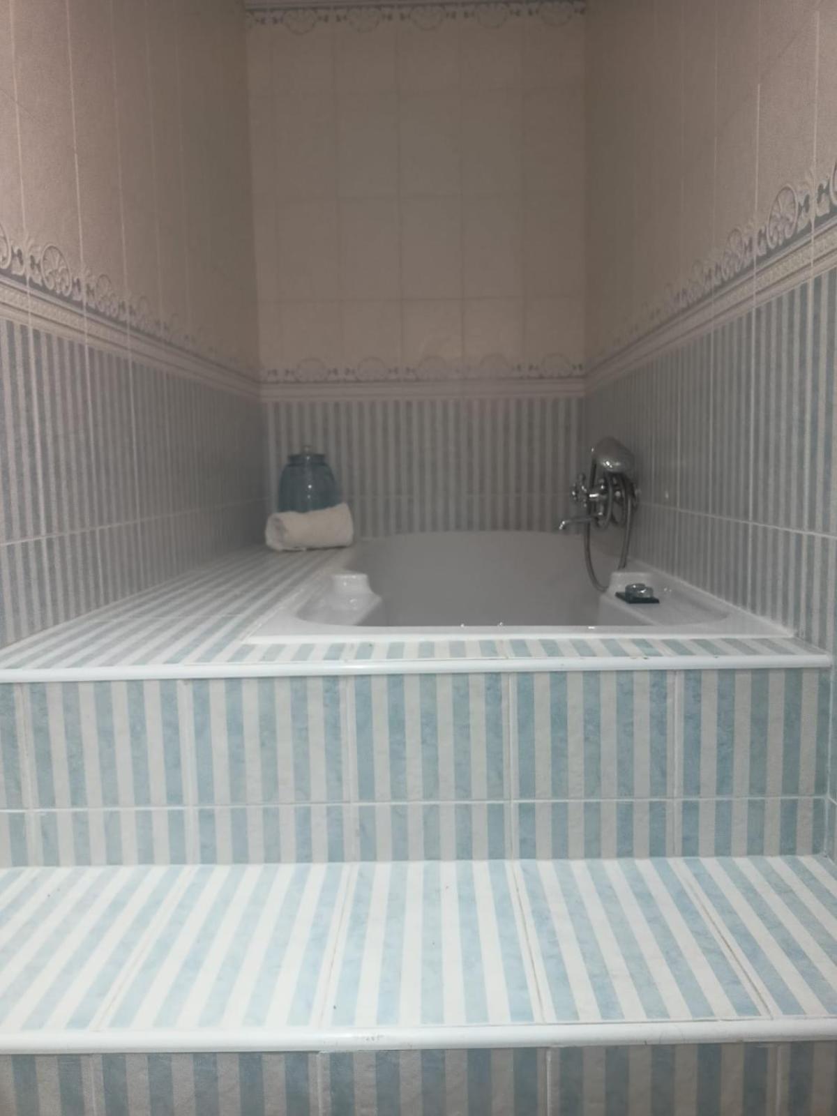 Privada Con Terraza Chill Out Alloggio in famiglia